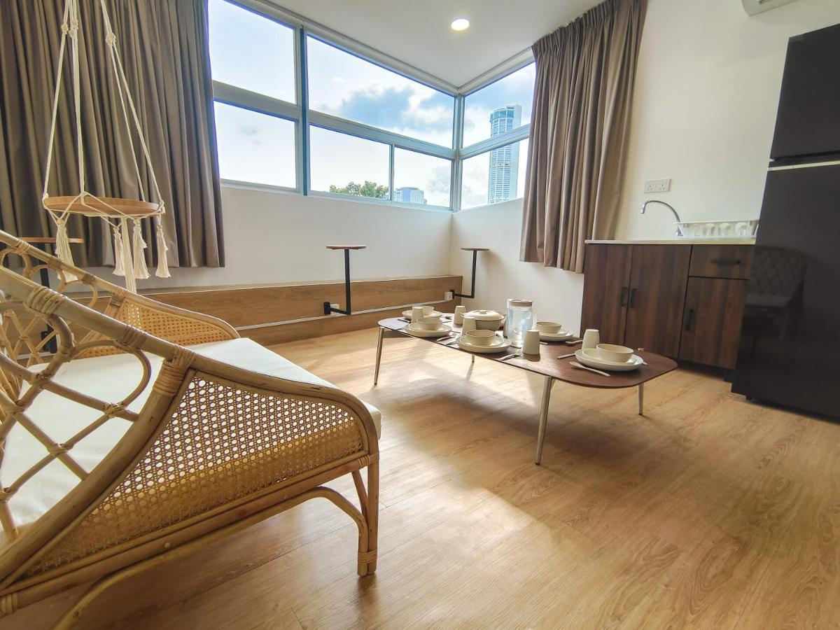 Deluma-Lebuh Acheh Apartment Джордж Таун Екстериор снимка