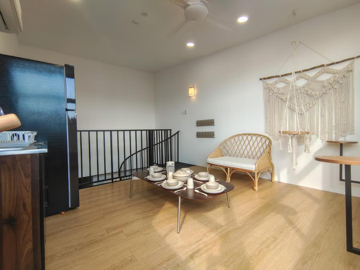 Deluma-Lebuh Acheh Apartment Джордж Таун Екстериор снимка